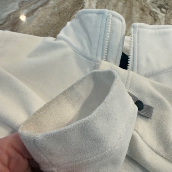 The North Face Fleece Windbreaker - Picture 8 of 9